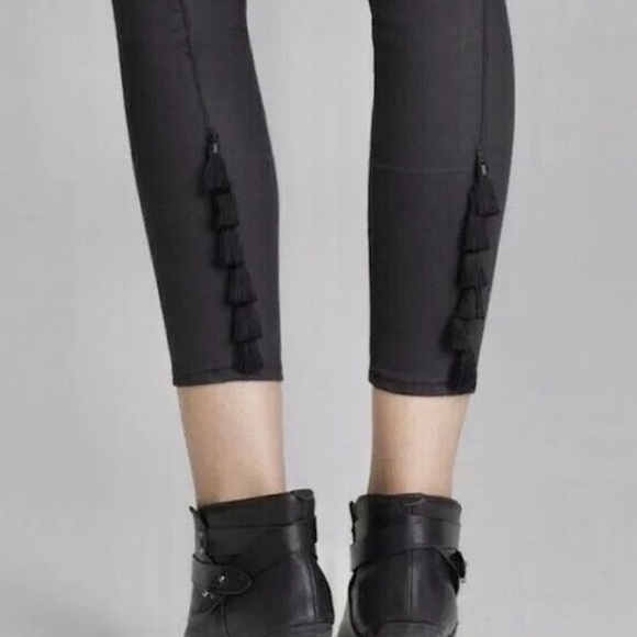 NWOT RAG & BONE black coated tassel jeans cropped in Shoreditch size 27 new - Picture 2 of 10